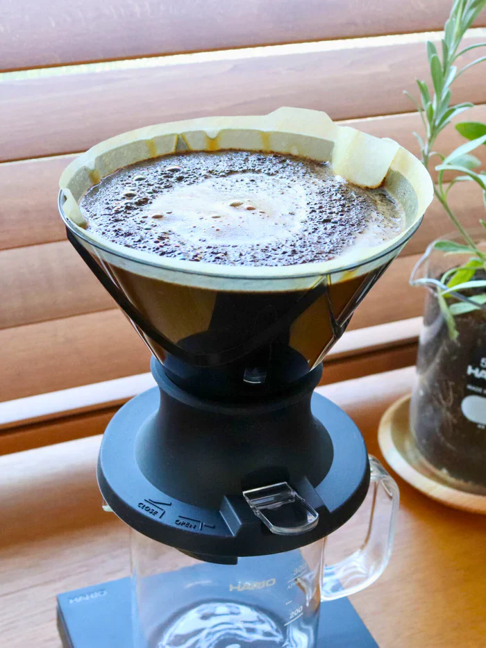 Hario MUGEN SWITCH Immersion Dripper (200ml - Plastic) - Image 8